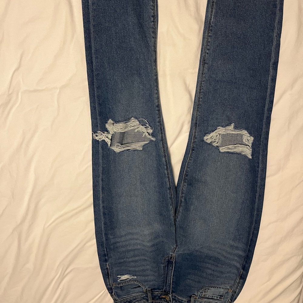NEVER WORN